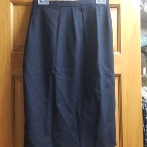 Navy blue business skirt